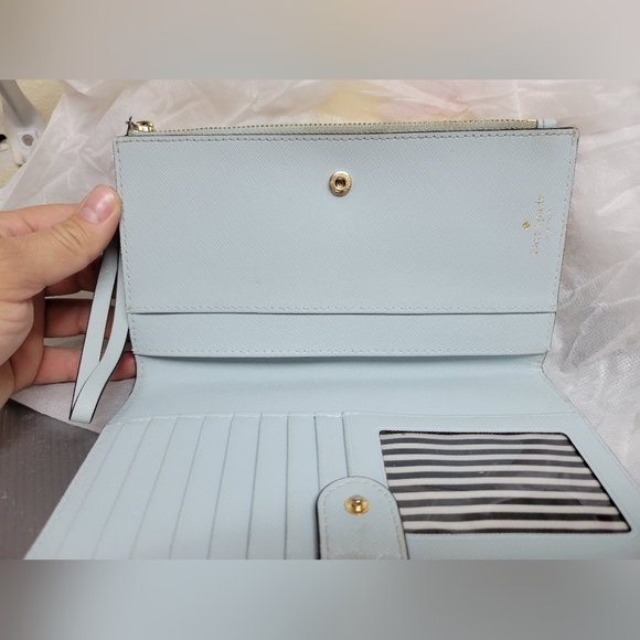 Kate Spade Pale Blue Leather Cameron Street Eliza Wristlet/Wallet - Picture 2 of 4